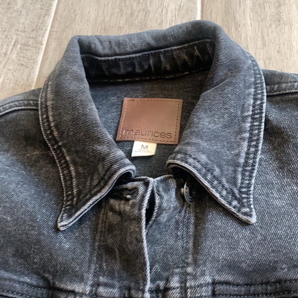 Maurice’s black stone washed oversized jean jacket size med - Picture 3 of 4